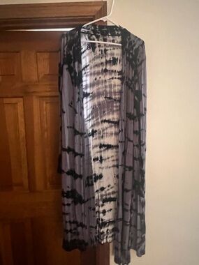 Mossimo tie dye kimono